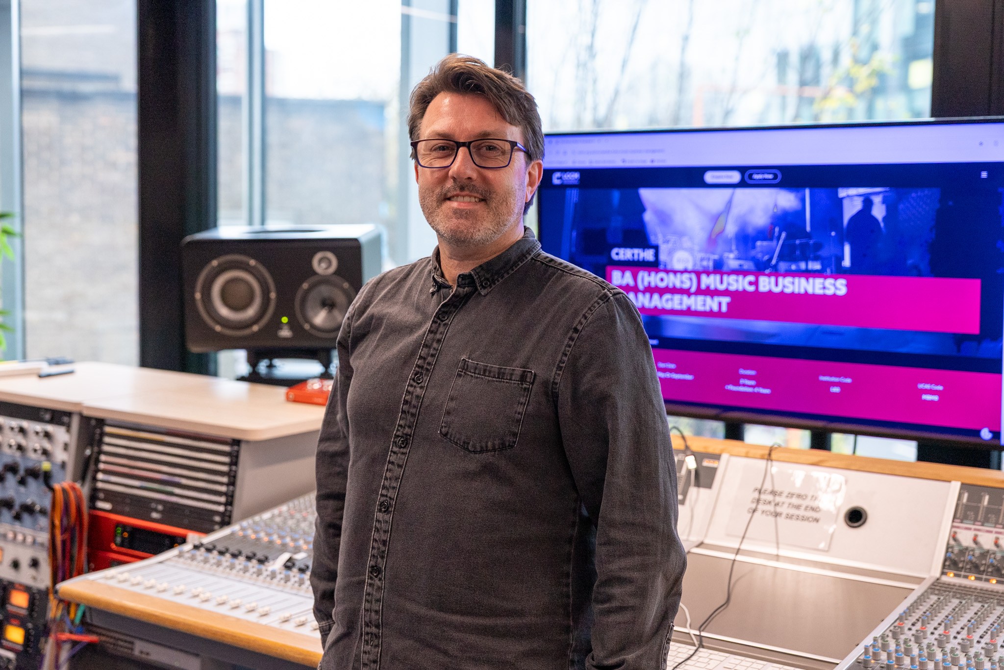 BA (Hons) Music Business Management course in London, UK | LCCM